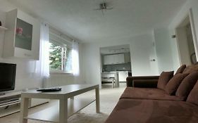 Moderne helle 2,5 Zimmer Wohnung mit großem Bad und Küche in Trossingen